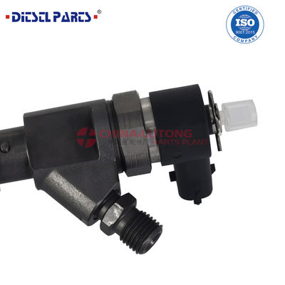 Diesel Common Rail Fuel Injector 0 445 120 126  for K Obelco Sk130-8 Sk140-8